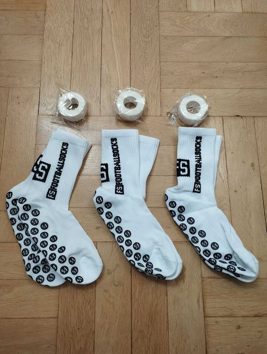 Zestaw piłkarski skarpety Footballsocks białe i taśmy białe 3 sztuki