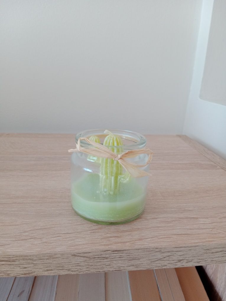 Zielona świeca w szkle kaktus h&m