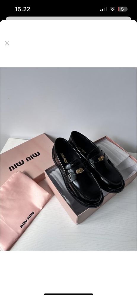 Лофери в стилі miu miu