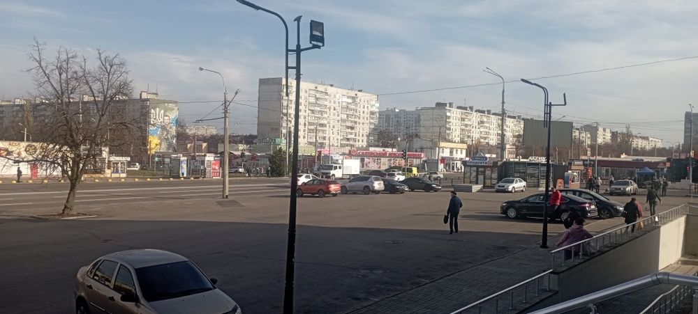 Аренда Красная линия пр.Юбилейный 55 напротив ТРК Украина.