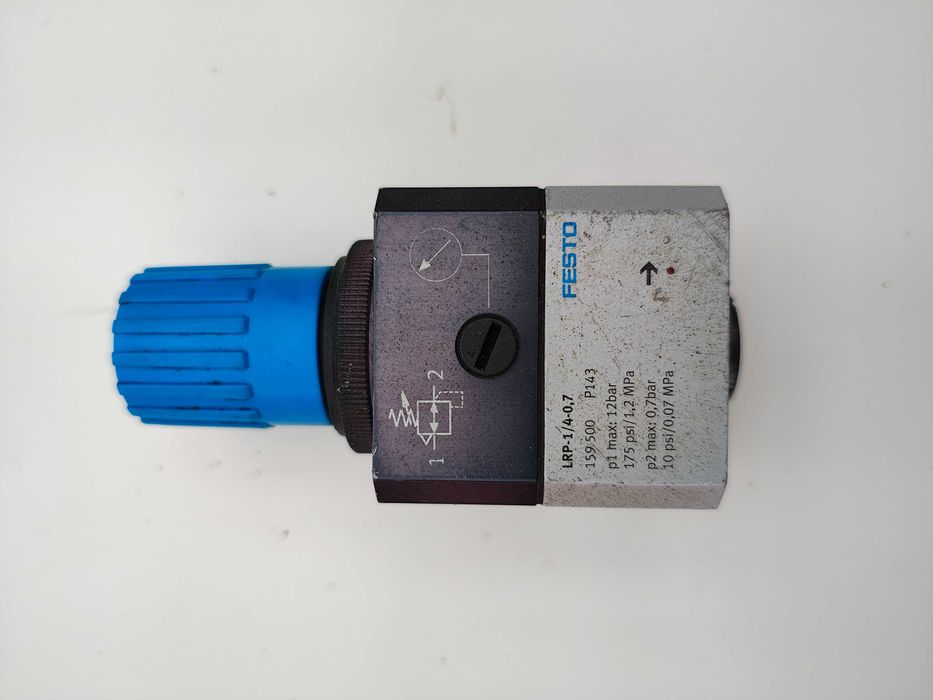 Reduktor regulator sprężonego powietrza pneumatyczny 1/4" dławik Festo