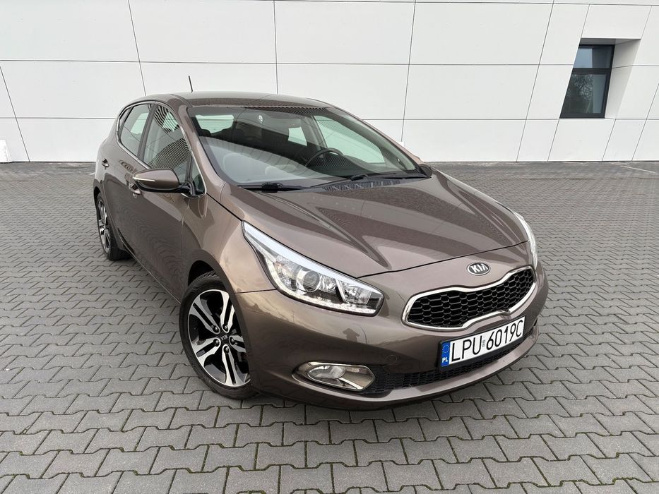Kia Ceed 1.6B 136PS Navi Led Climatronic Alu Pdc Camera Cer.N.A.P 212Tkm