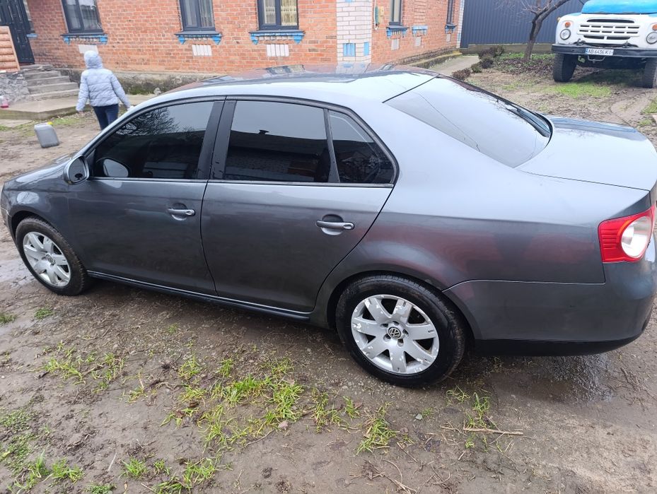 Продам джету       .