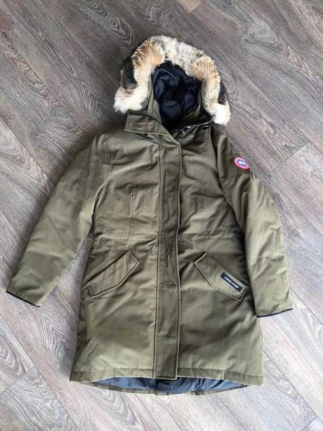 Женская зимняя куртка пуховик (перо) CANADA GOOSE