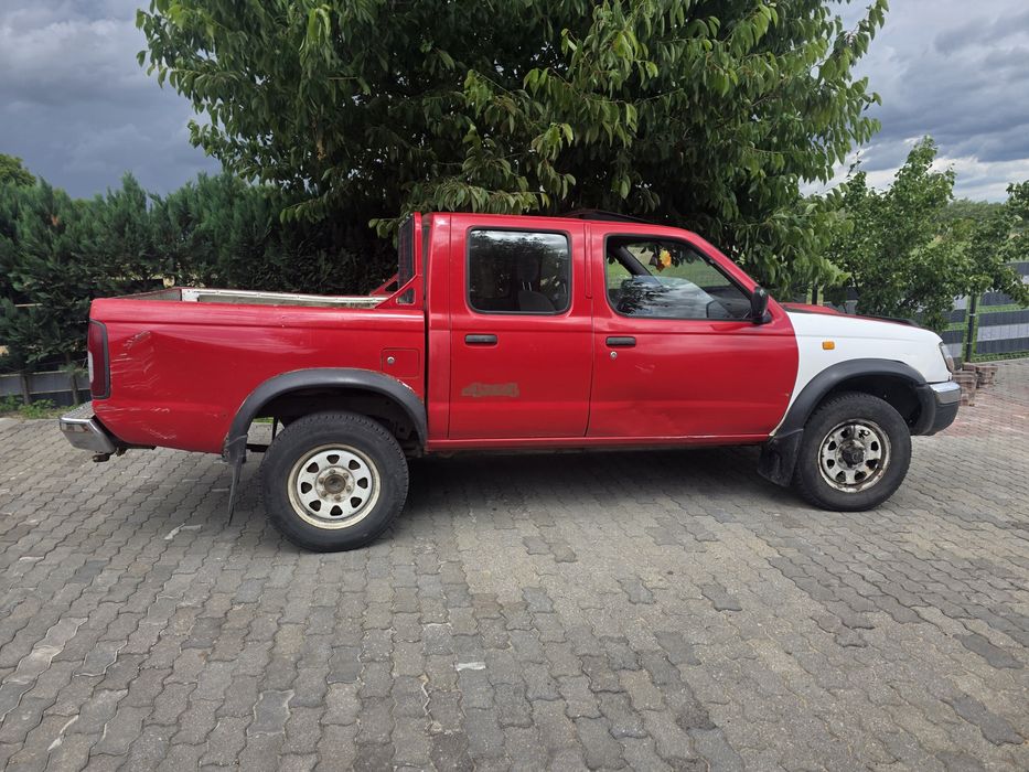 Nissan navara d22 kingcab