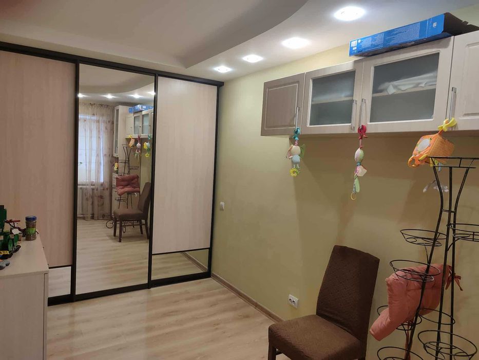 Оренда 3к кв-ри з ремонтом,м.Почайна–15 хв.пішки,Куренівський парк