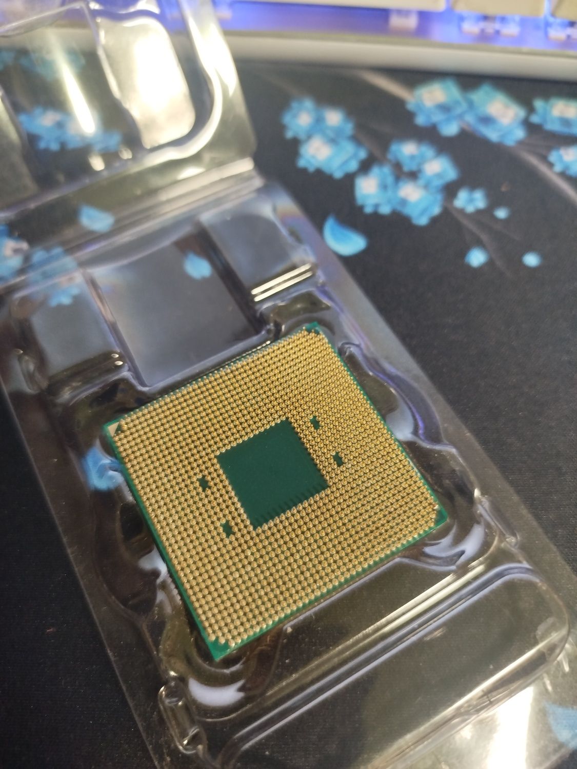 Ryzen 3 1200 ніжки всі цілі.
