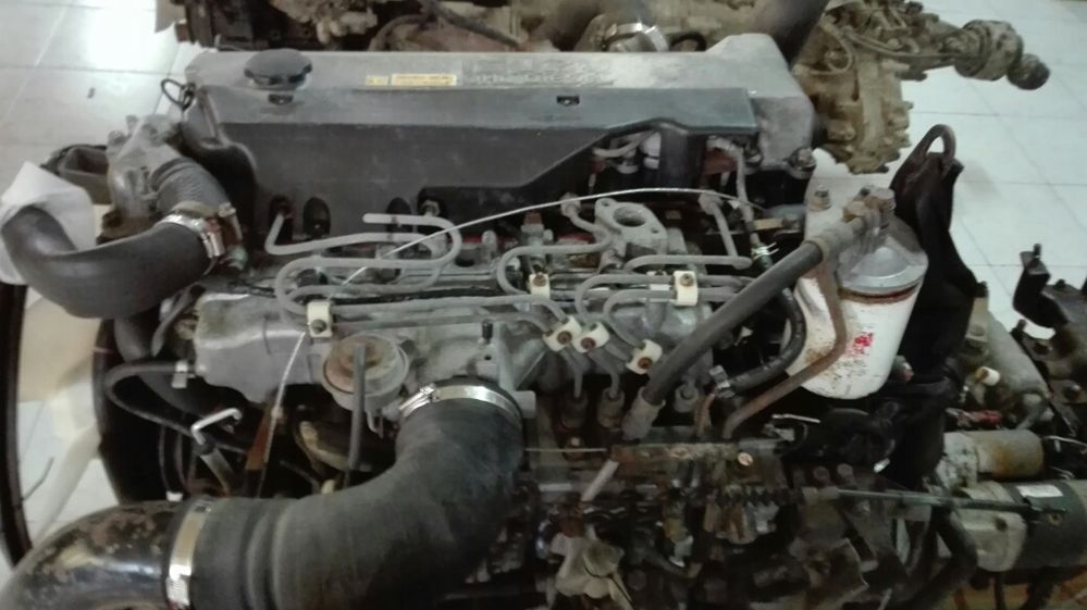 Motor Isuzu 4800 turbo 4he1