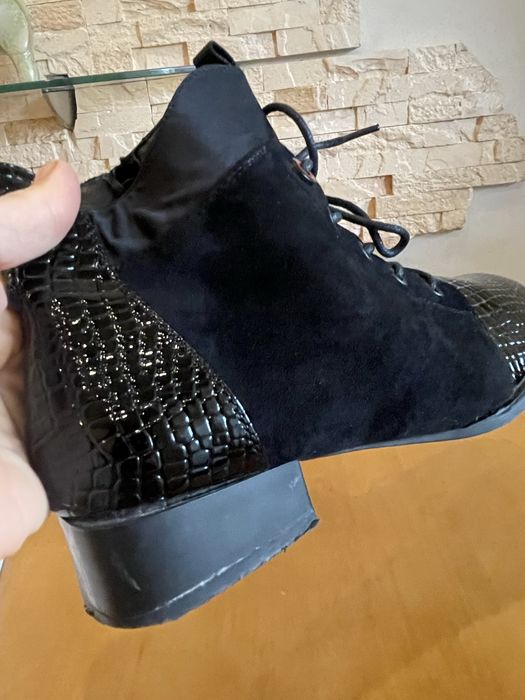 Класні утеплені ботінки, р. 39