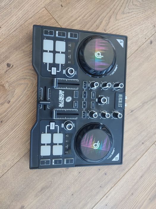 Hercules DJcontrol Instinct P8