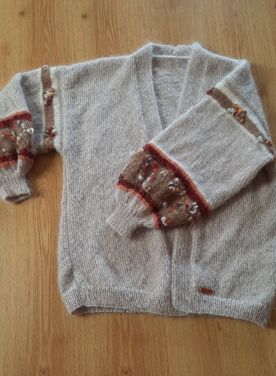 Sweterek handmade oversize