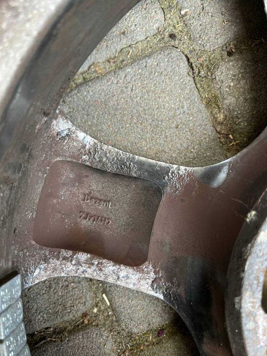 Диски Dezent  5*114.3 + шини  R16 225/55