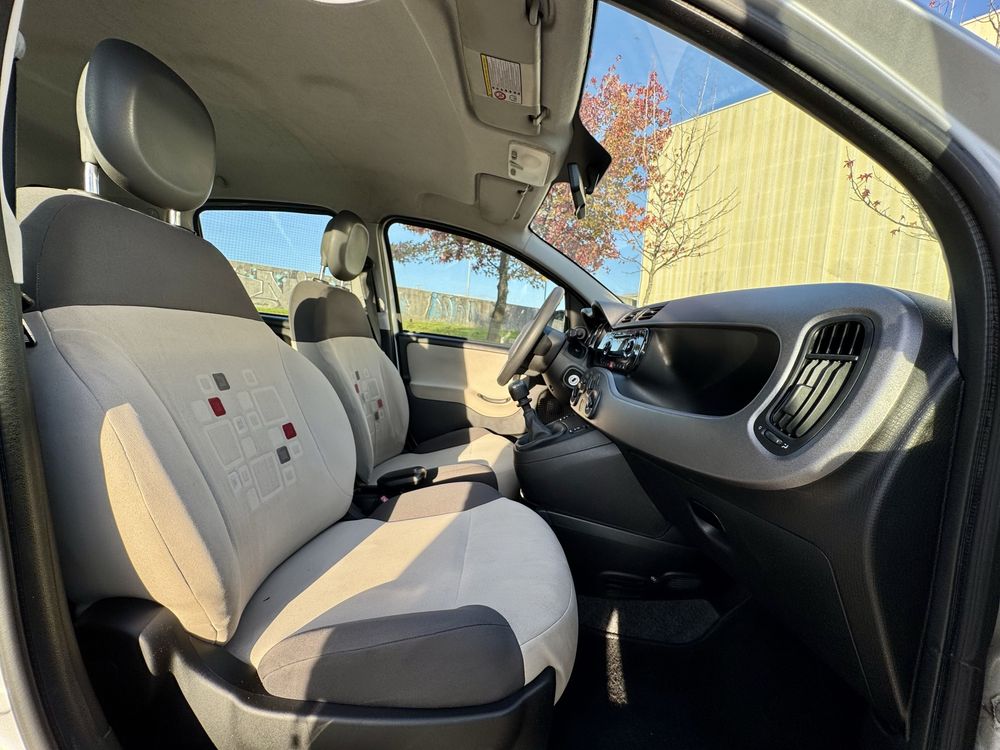 Fiat Panda 1.2 69cv Lounge Bi-Fuel - Desde 80€ Mês