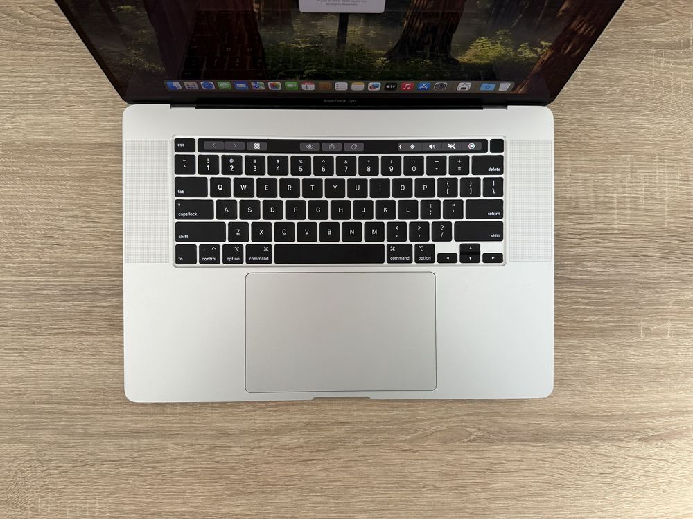 Apple Macbook Pro 16 2019 Intel Core i7 16Gb Ram 500SSD