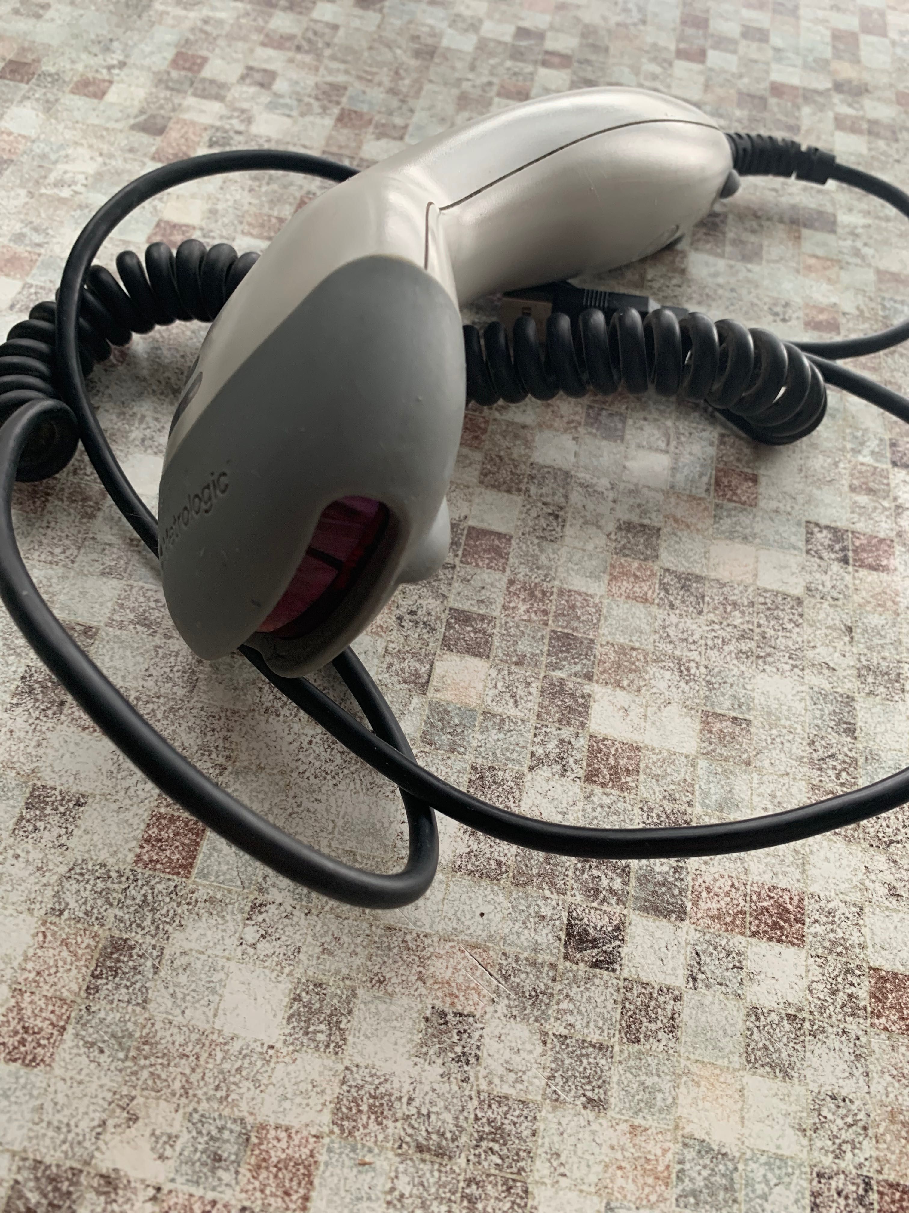 Продам рабочий штрих код сканер Metrologic MS9520