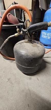 Butla z gazem propan-butan 3kg z palnikiem