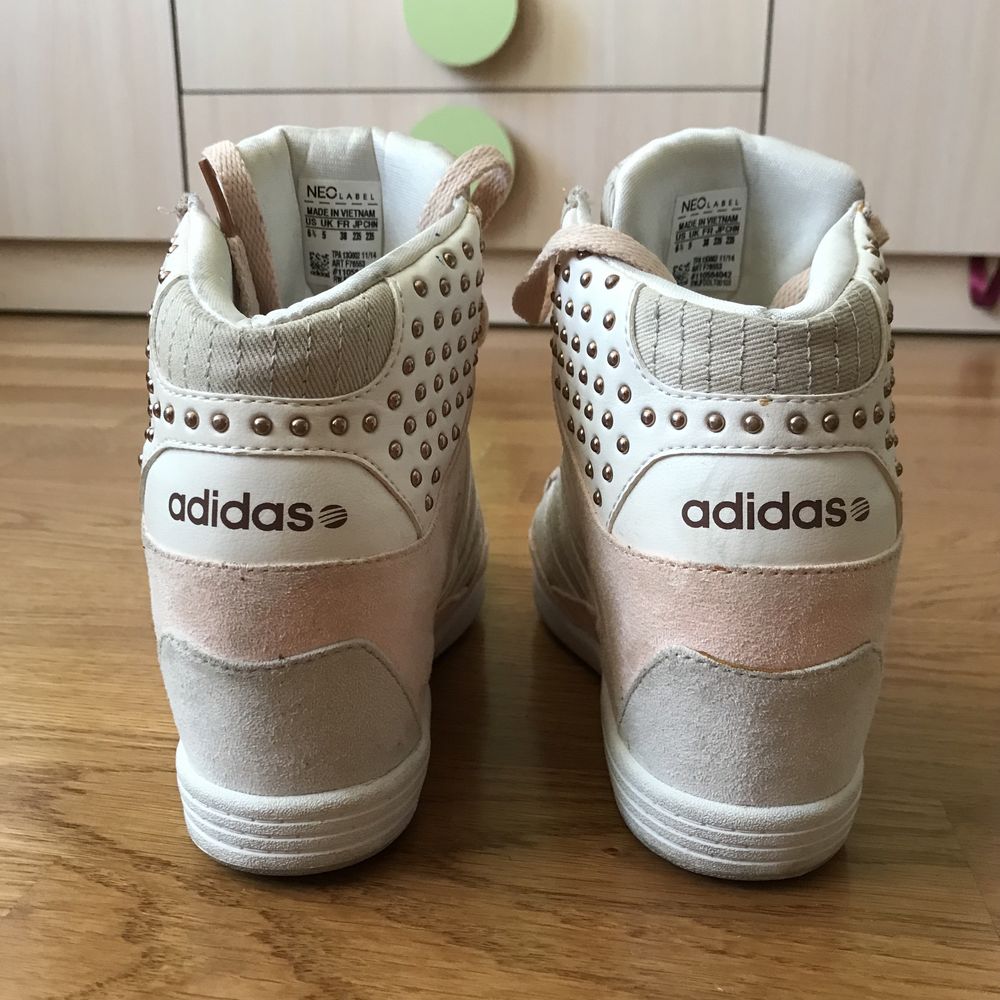 Снікерси adidas