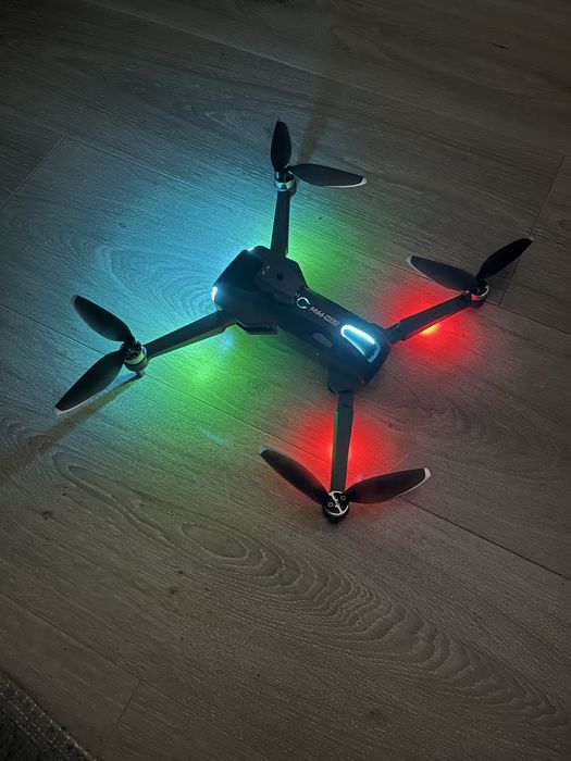 Дрон Квадрокоптер FPV та Екраном на Пульті