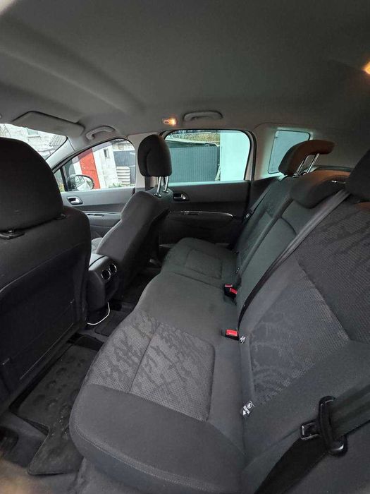 Peugeot 3008, гібрид, дизель, мотор 2.0, кінець 2013 рік