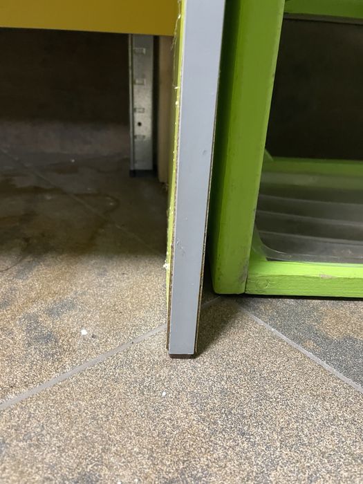 Дитяча шафа без дверцят