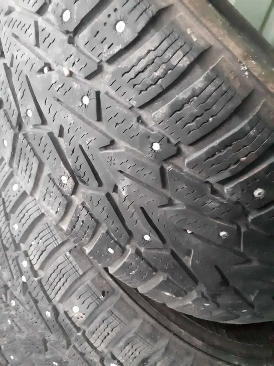 продам шины nokian hakkapeliitta 7; 195/60 R15