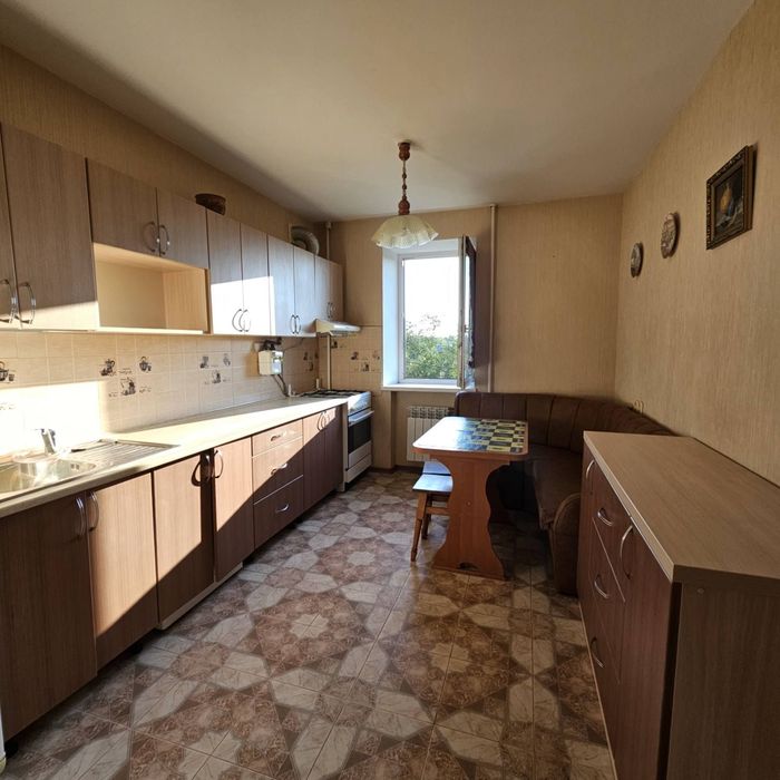 Здам  3-х кім квартиру  в центрі  Боярки!