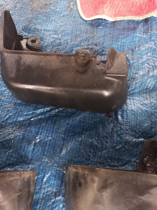 Бризговики Субару аутбек 2010 р