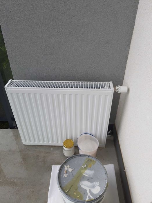 Grzejnik panelowy  nowy 70 x 60 x 10cm razem z zaworem