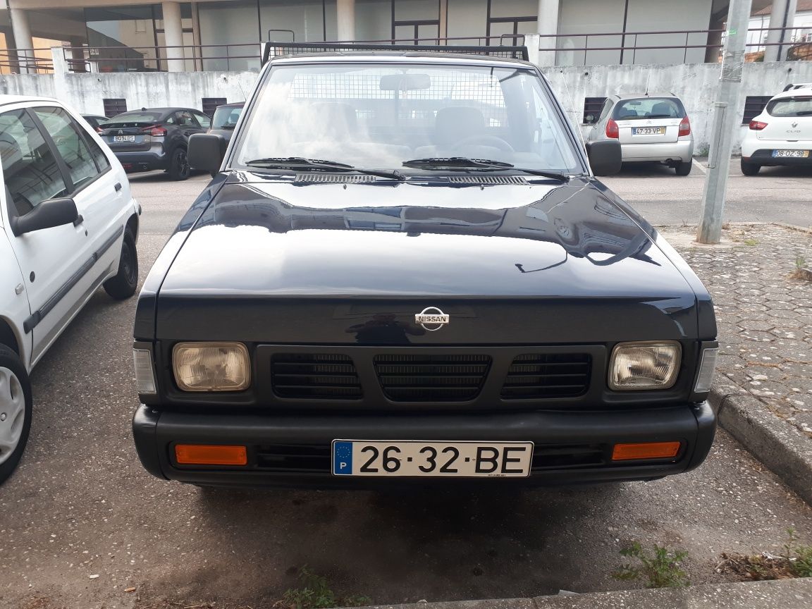 Nissan pick-up D21, 3 lugares c/ direção assistida