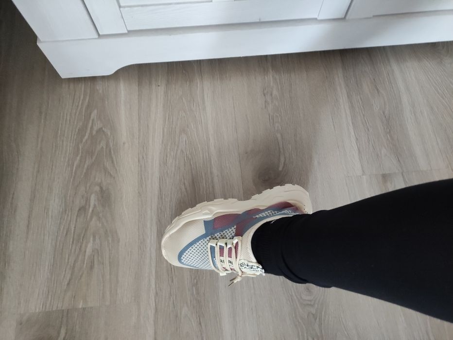 Sneakersy buty damskie wiosenne 38 38,5 39 24,5cm sportowe wiosna nowe