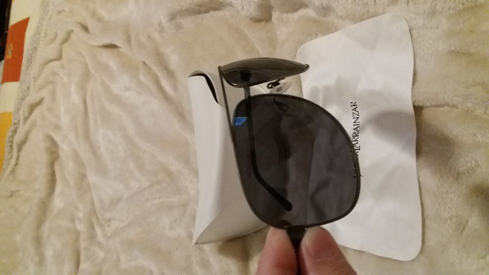 Despachar: NOVO Óculos escuros Javier Larrainzar