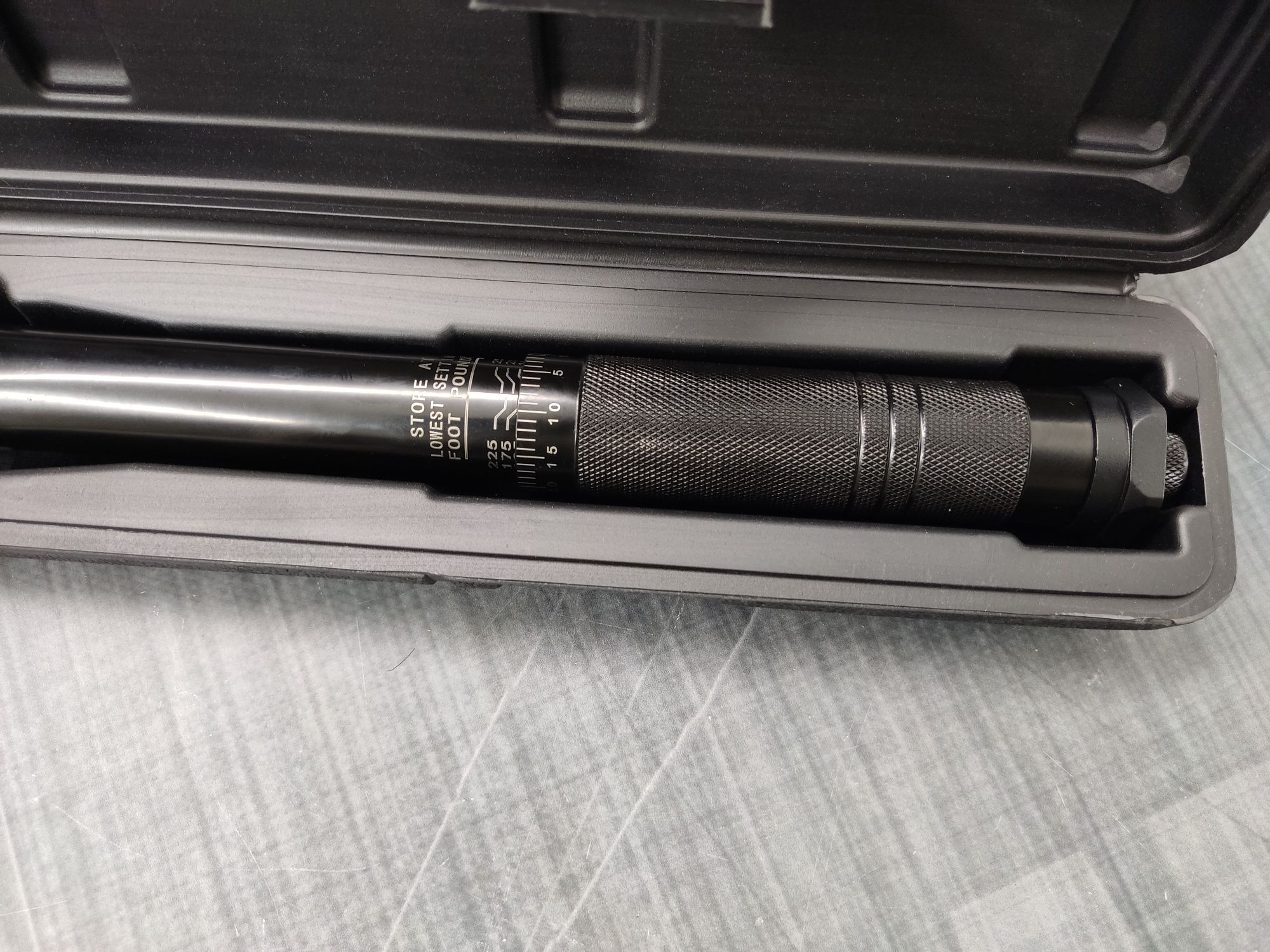 Ключ динамометричний 1/2 34-339Нм 635мм VIKTEC
