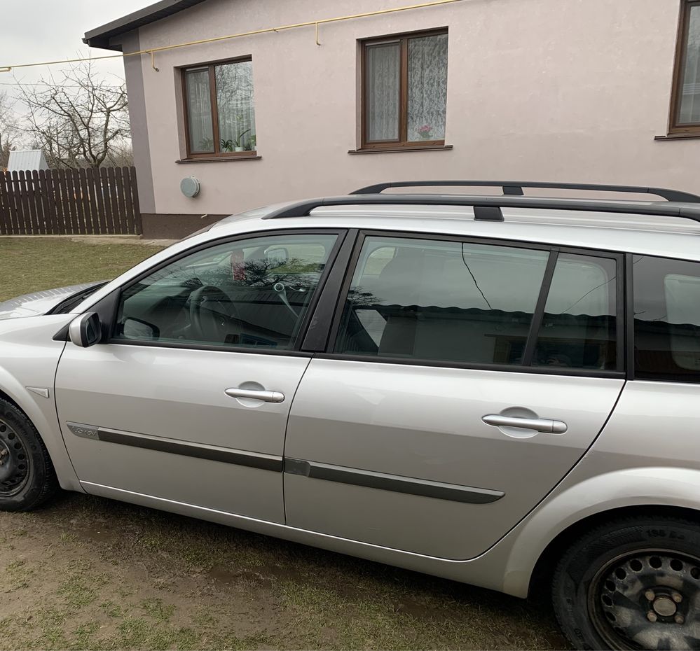 Продам власний автомобіль рено меган 2