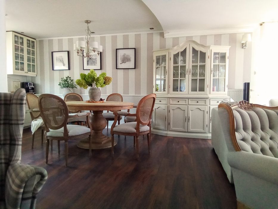 Kredens vintage retro stary witryna farmhouse Hampton