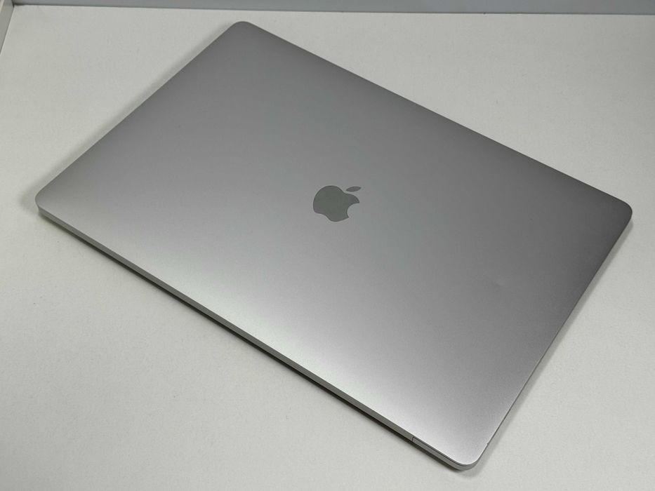 MacBook Pro 16 2019 Touchbar i7 90% kondycji 16GB RAM 512SSD Gwarancja