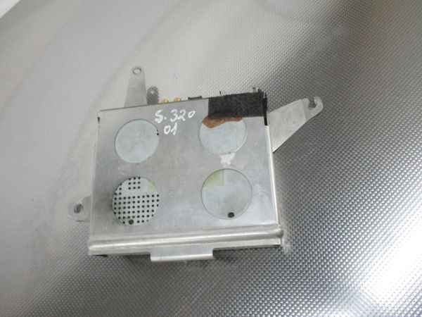 Amplificador de colunas MERCEDES-BENZ Classe S (W220)