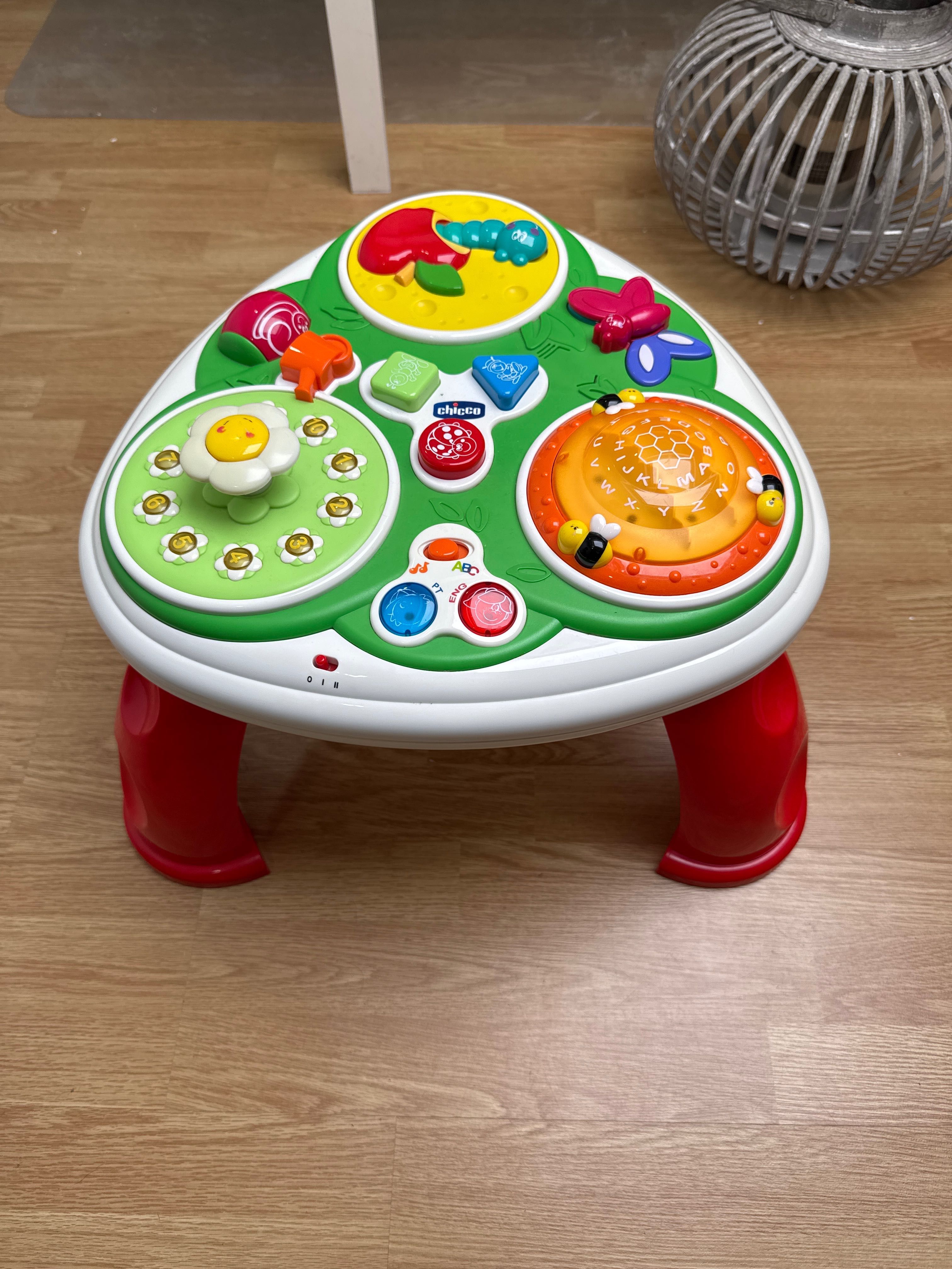 Mesa aprendizagem Chicco
