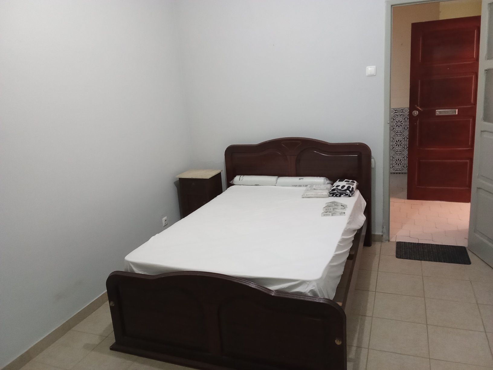 Alugase quarto para uma pessoa ou casal