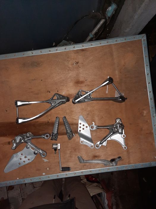 Komplet sety podnóżki kawasaki ninja zx6r 636. 2005. 2006