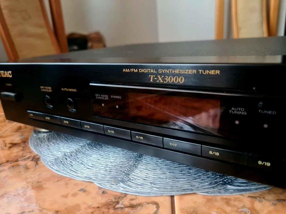Tuner Teac T-X3000 ładny stan