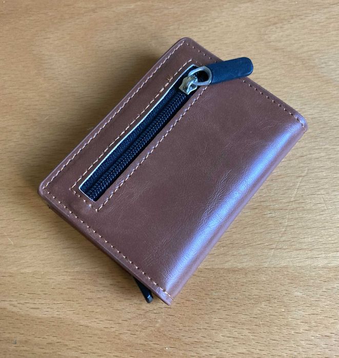 Carteira RFID com slot para cartões e porta moedas NOVO