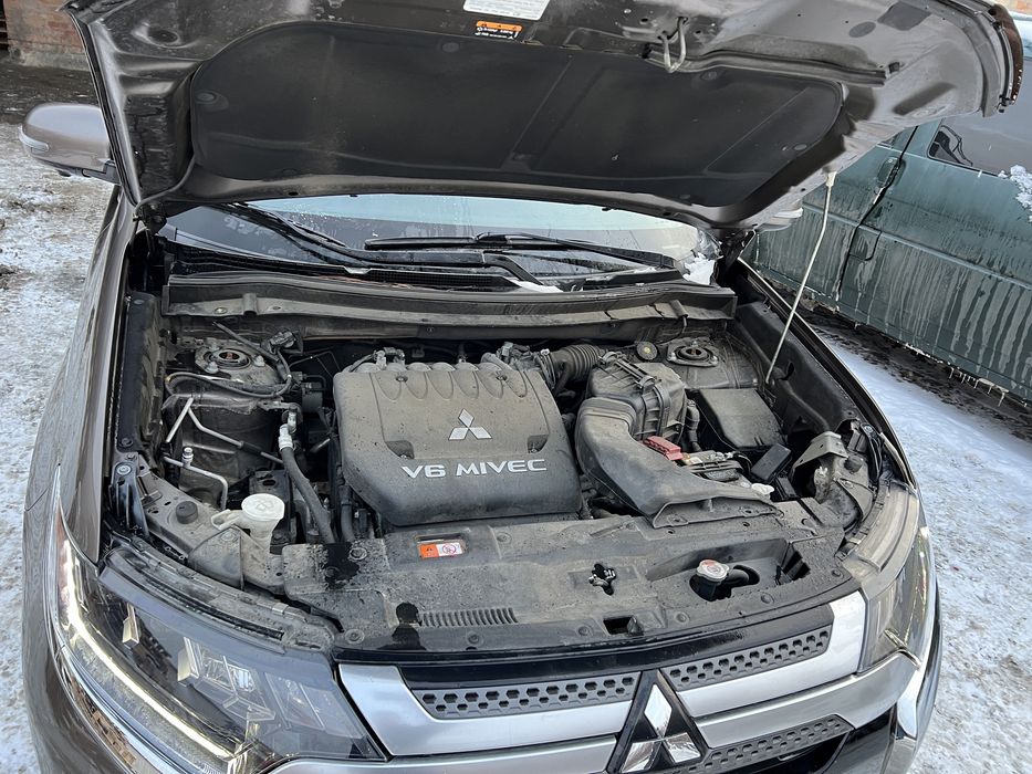 Розборка Mitsubishi Outlander 3 3.0 GT