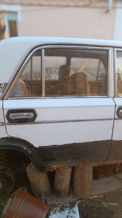 Розборка  двери на жигуль ваз 2106 дзвонить