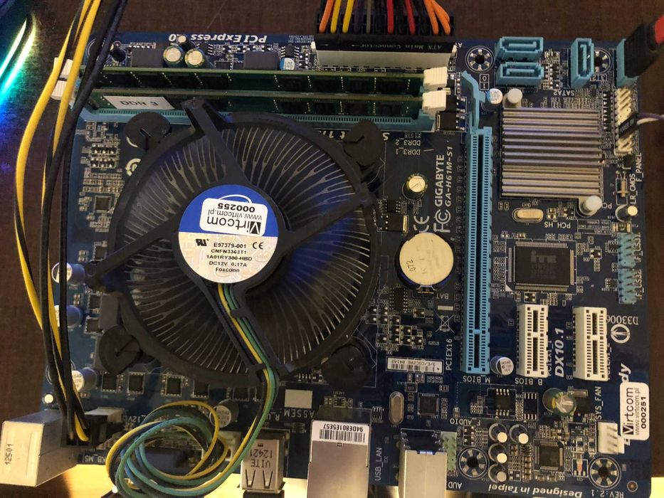 Płyta główna Gigabyte GA-H61M-S1 + CPU + Ram