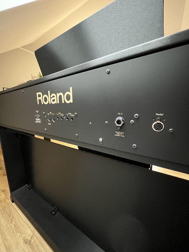 Pianino ROLAND HP302 + Taboret GRATIS !