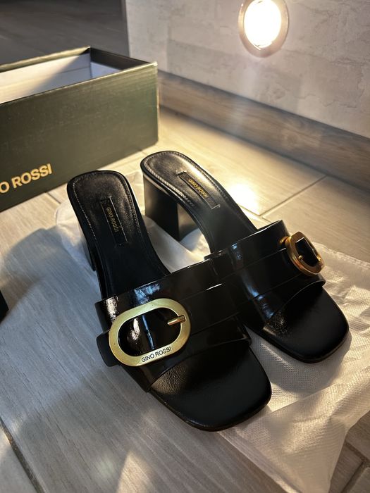 Шльопанці на каблуці Gino Rossi