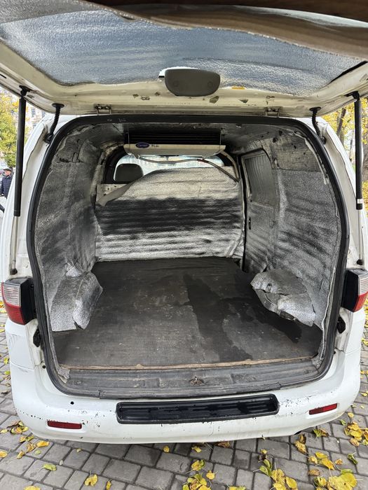 Автомобиль Н200 грузовой автомобиль