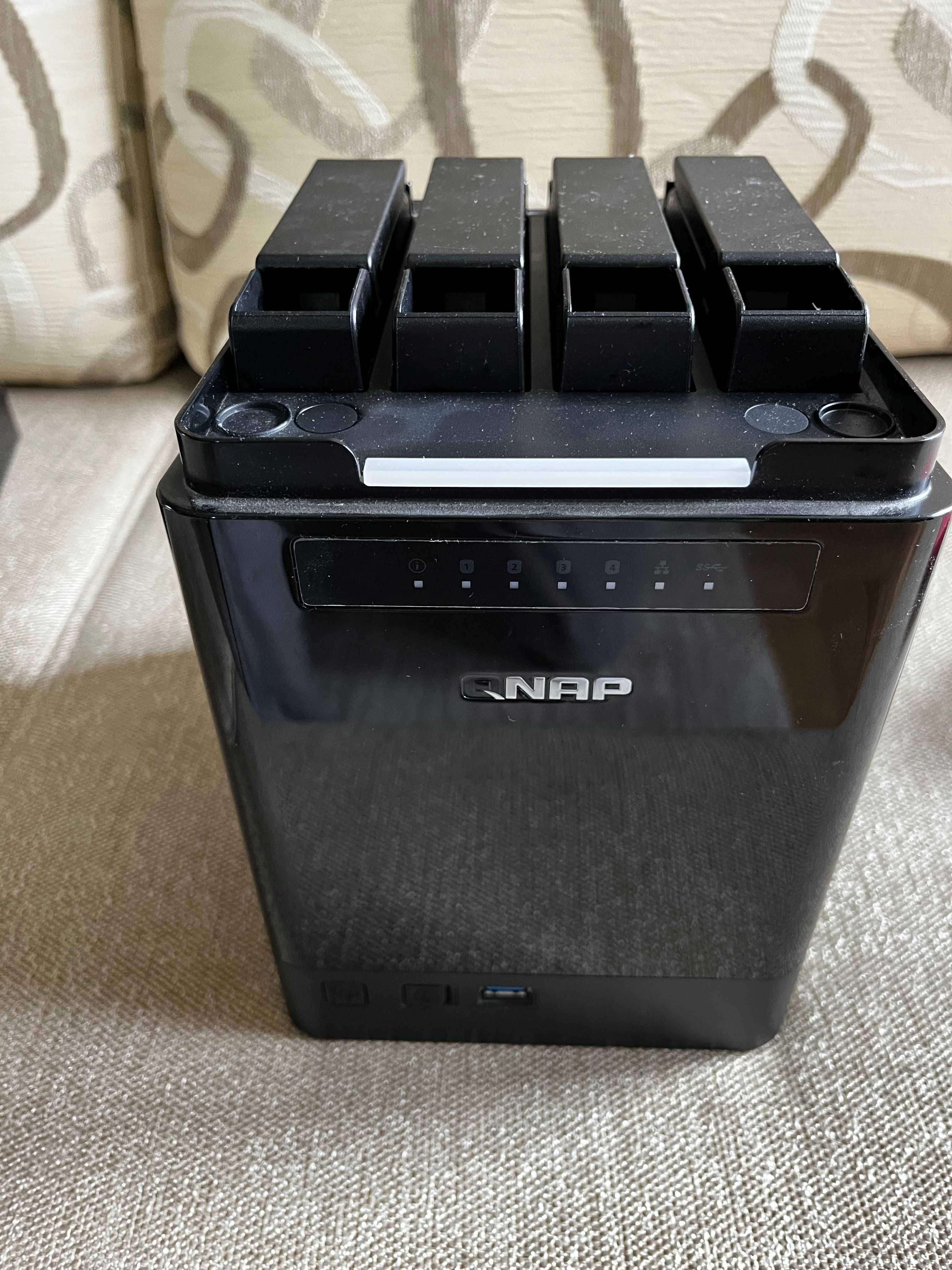 QNAP NAS TS-453mini-2G rozszerzona pamięć do 4Gb