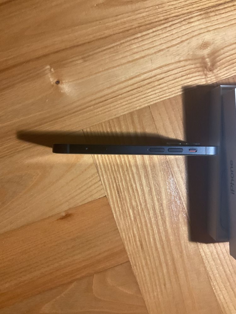 iPhone 12 mini