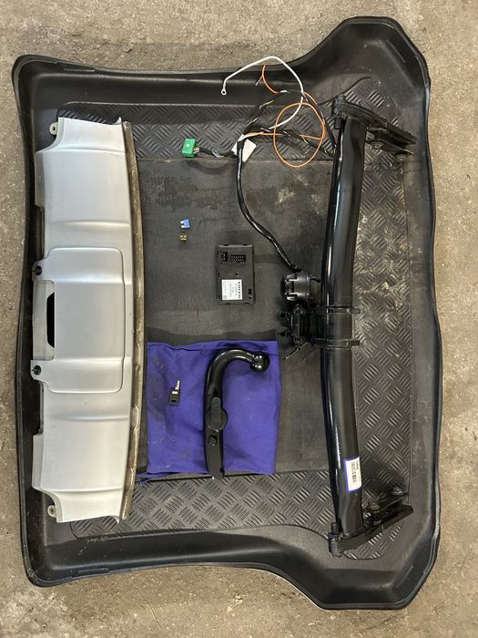 Hak Odpinany Volvo XC60 Oryginal Komplet